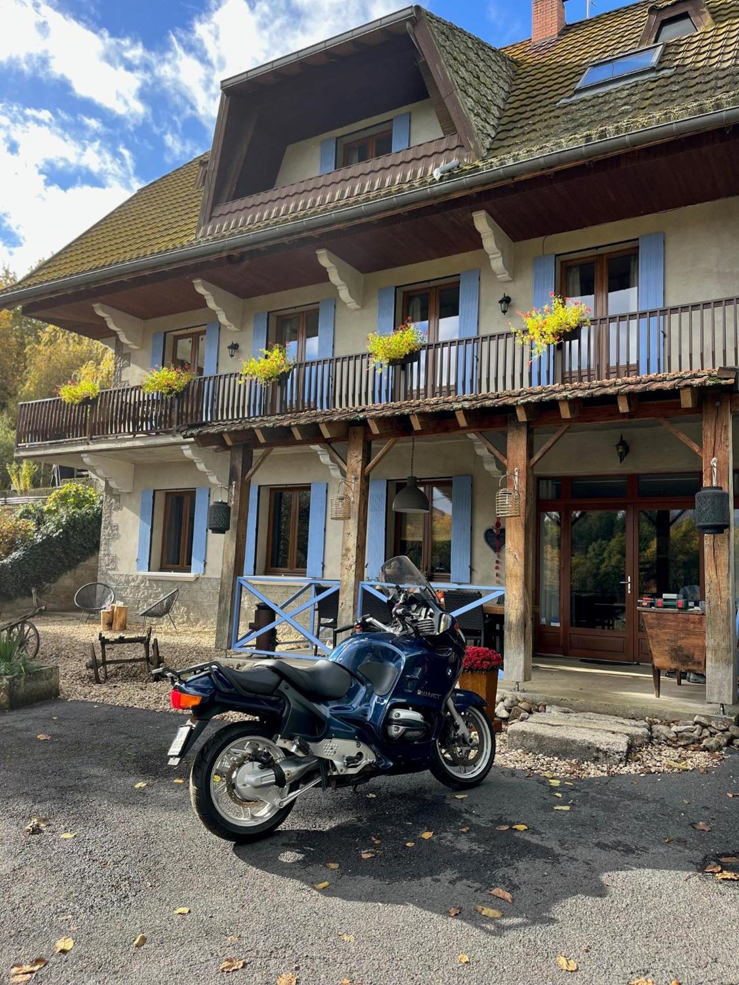La Maison Du Chevalier Marat Eksteriør billede